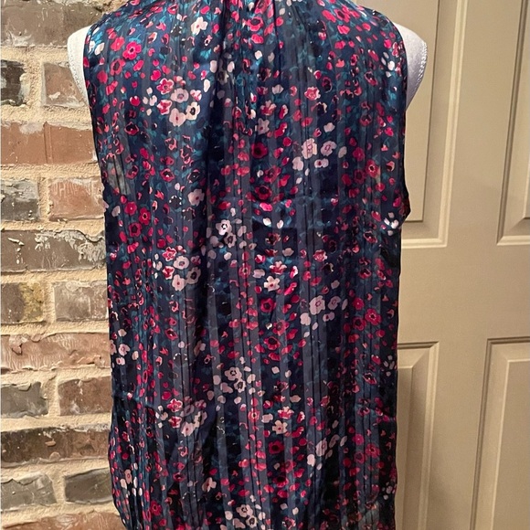 Madison d’Amelie Green Floral Top Sleeveless Pleated Blouse, Rich Colors. Sz M - Picture 11 of 16